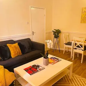 superb-and-comfortable-3bd-home-in-dagenham.brighton-hotels-england.com/